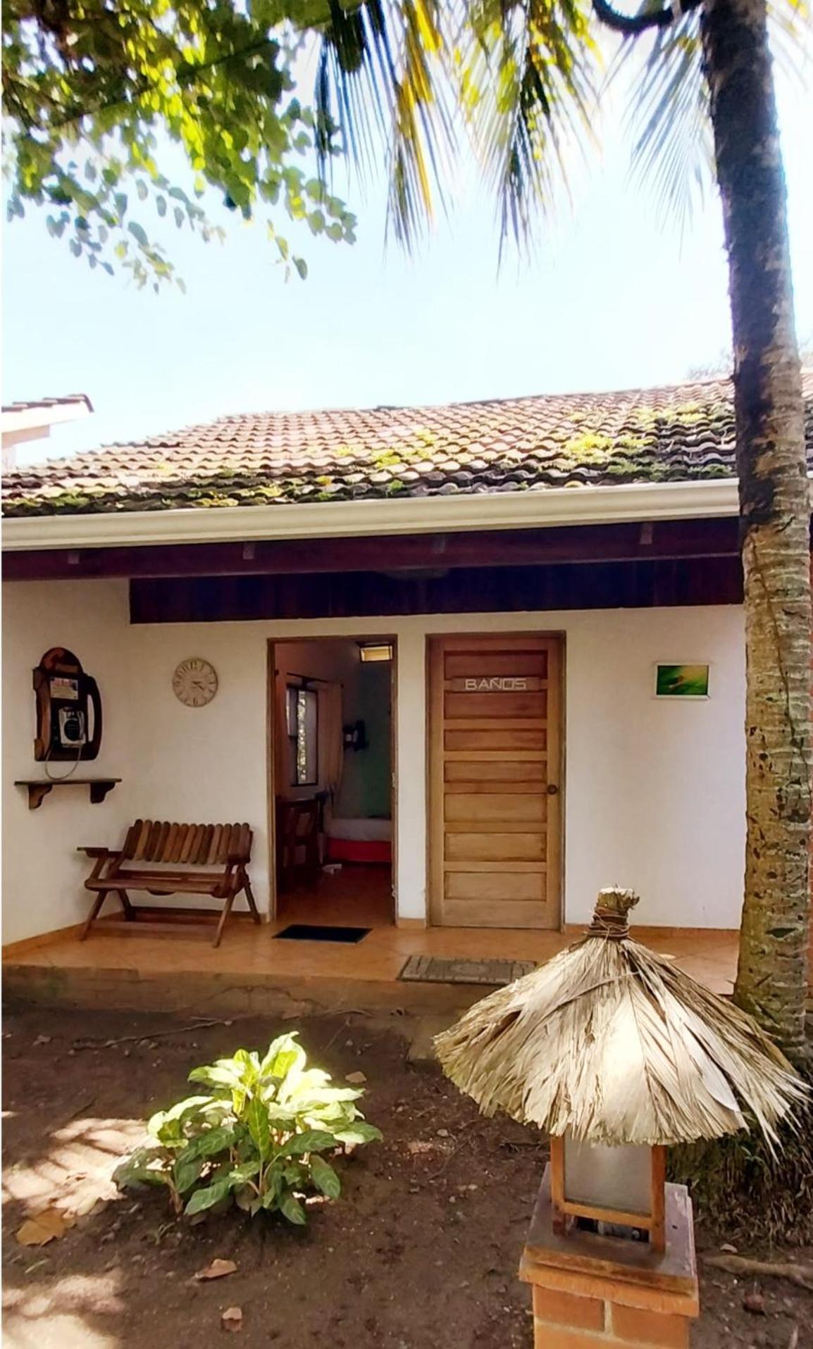 Отель Escape Caribeno Puerto Viejo de Talamanca Экстерьер фото